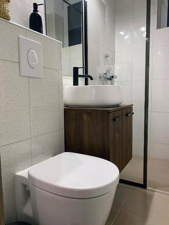 Central Cozy Apartment North Railway St - 4 Min Walk Bucureşti Eksteriør bilde